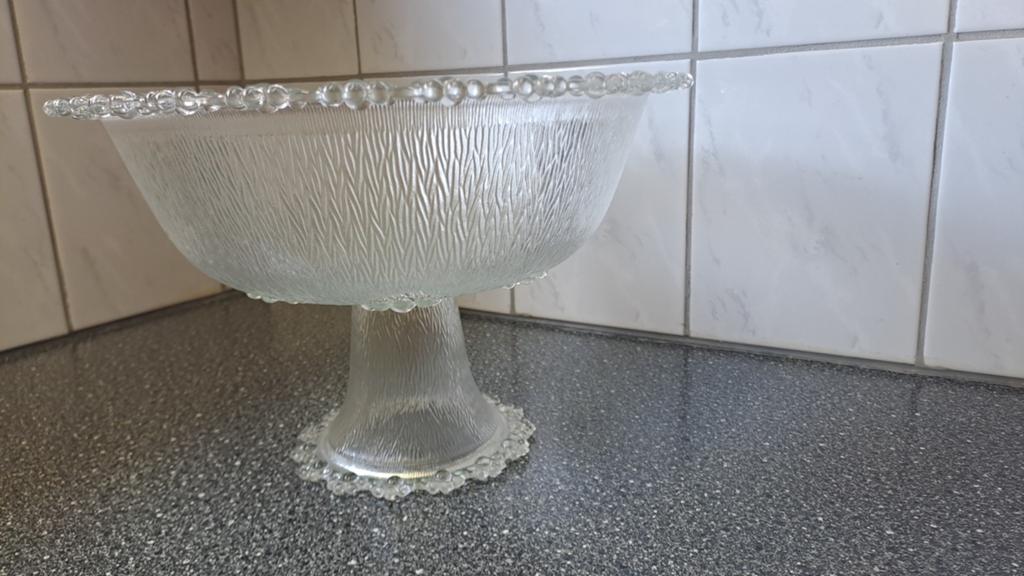 Grote glazen bowlset met 6 bijbehorende kopjes., Huis en Inrichting, Keuken | Servies, Overige typen, Ophalen of Verzenden, N.v.t
