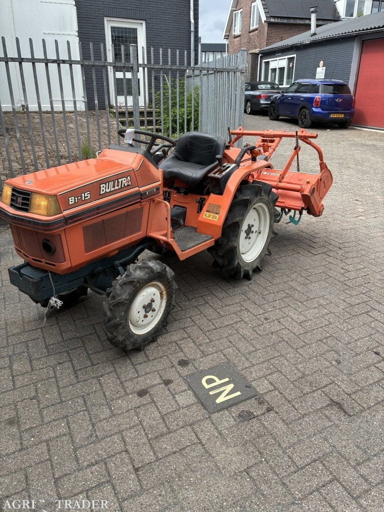 Kubota Bulltra b1-15 4x4 met Grondfrees mini tractor trekker, Zakelijke goederen, Agrarisch | Tractoren, Kleine tractoren logtenstein