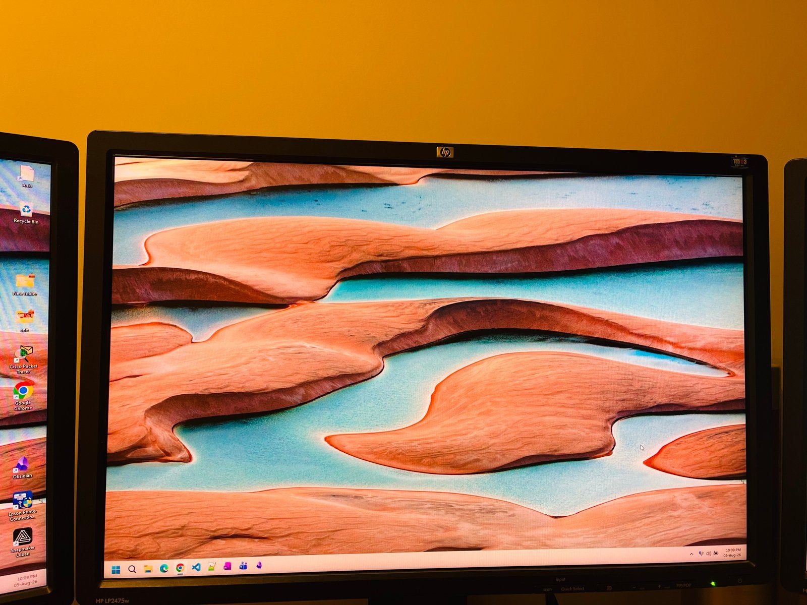 3x HP LP2475w 24 inch IPS monitoren, Computers en Software, Monitoren, Ophalen, Gebruikt, IPS, In hoogte verstelbaar