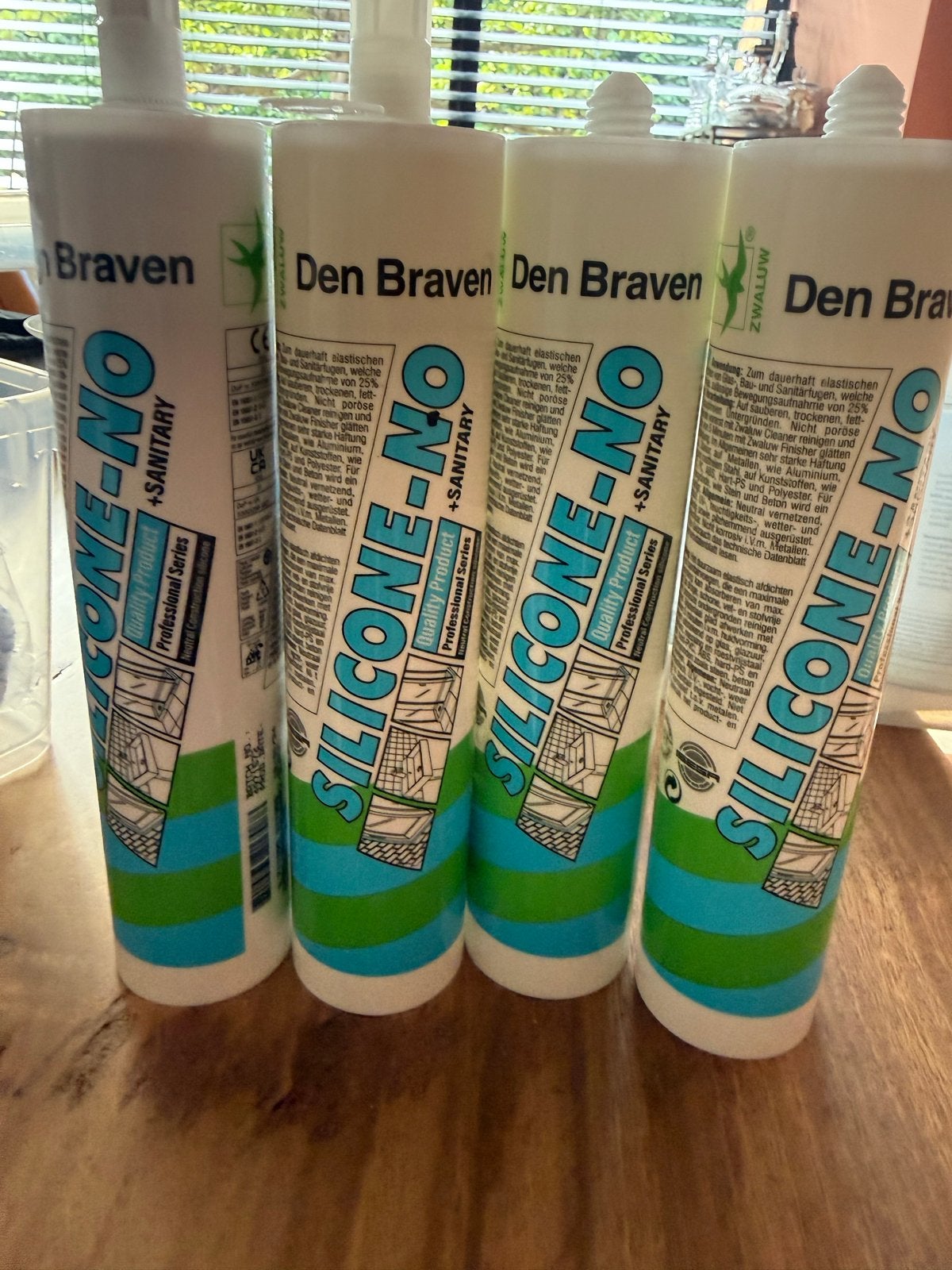 Siliconenkit Den Braven - 1 zwart, 3 transparant, Ophalen of Verzenden, Nieuw, Zwart