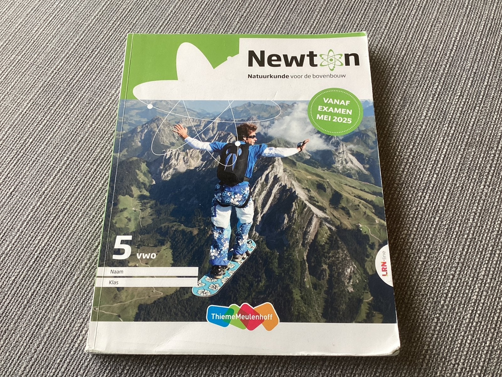 Newton Natuurkunde 5 VWO (vanaf examen mei 2025), Ophalen, Zo goed als nieuw, VWO, Natuurkunde