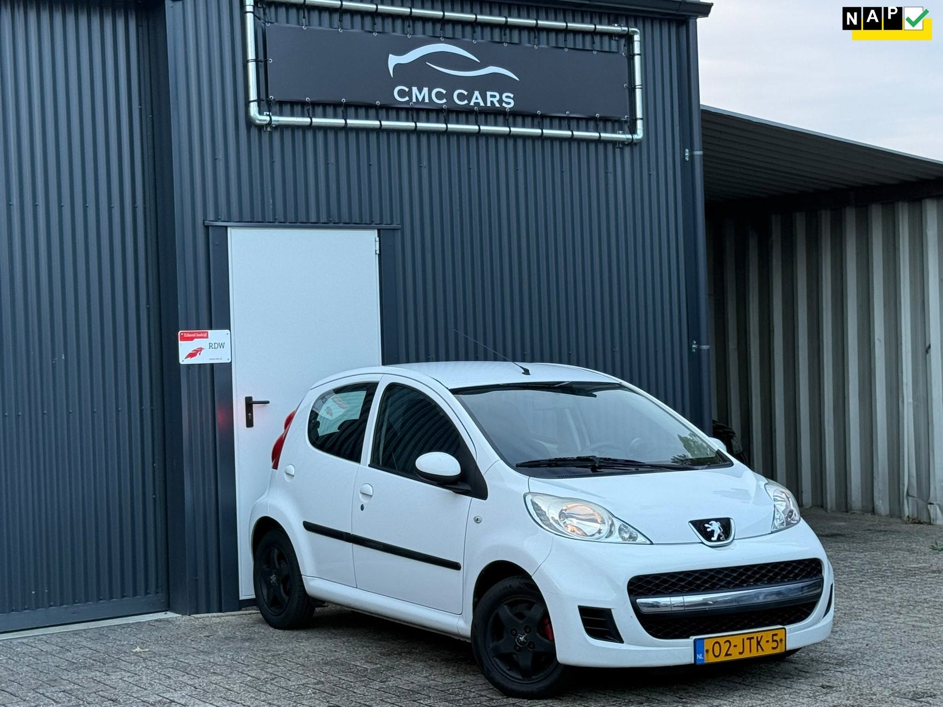 Peugeot 107 1.0-12V Sublime AIRCO!CARPLAY!APK4-27!, Auto's, Voorwielaandrijving, Gebruikt, 4 stoelen, Origineel Nederlands