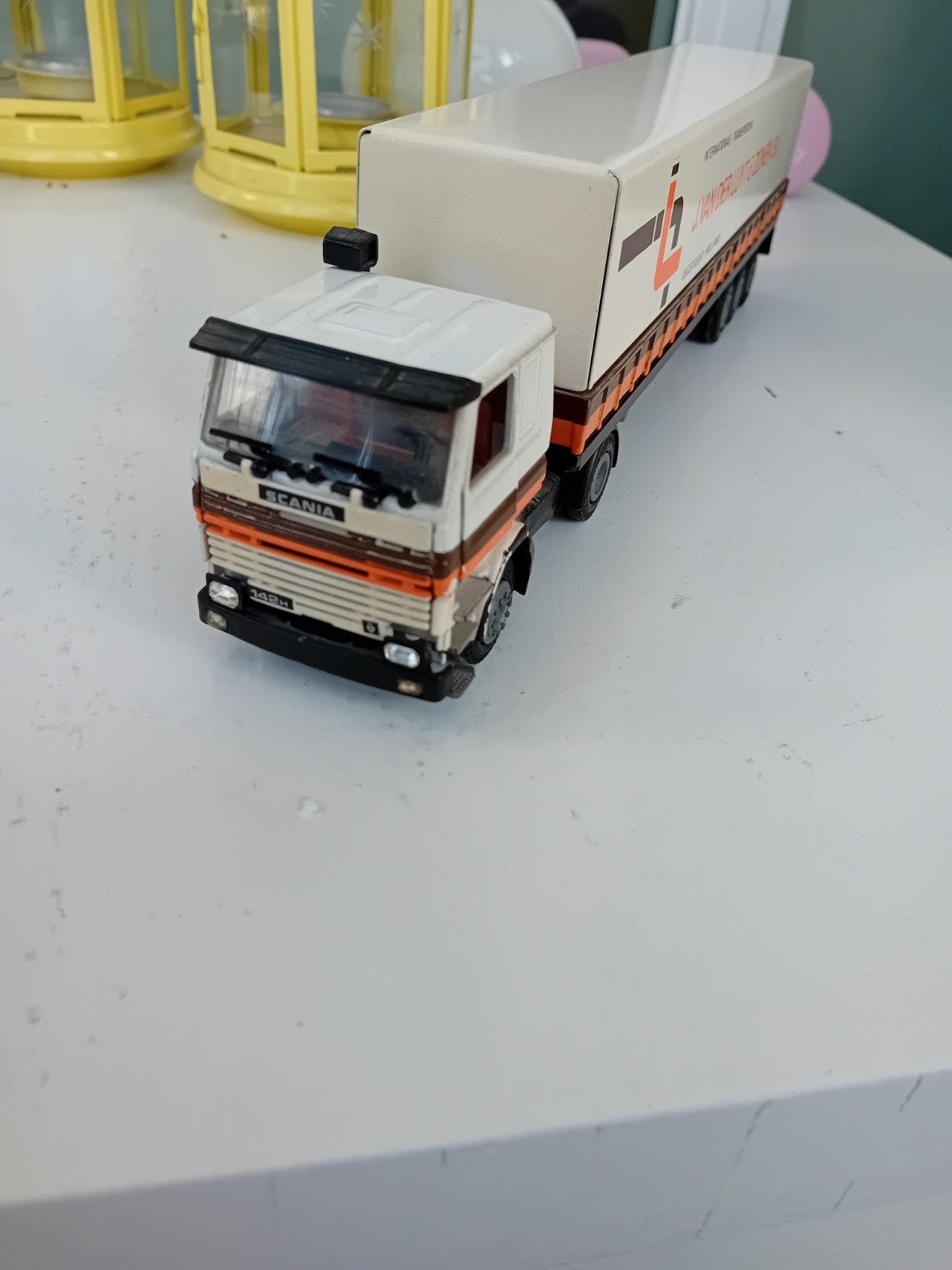 Scania 142H J.van der Luyt en Zonen Oestgeest., Hobby en Vrije tijd, Ophalen of Verzenden, Zo goed als nieuw, Bus of Vrachtwagen