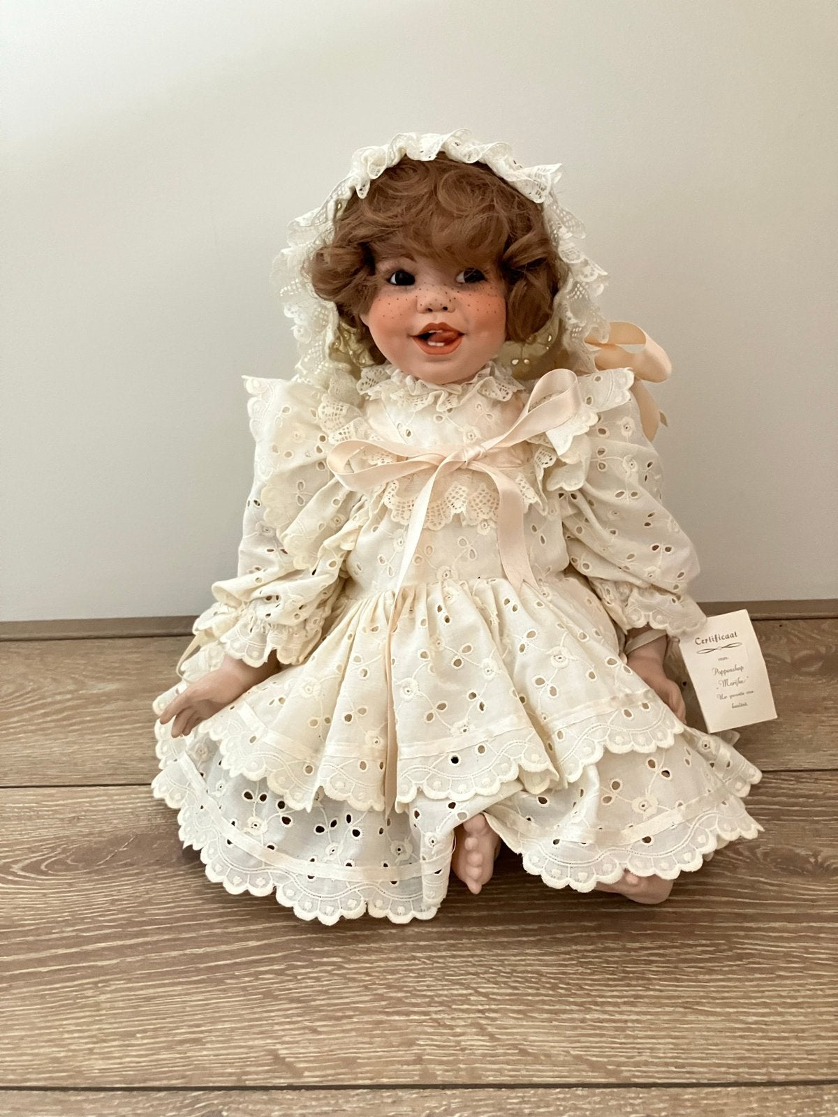 Prachtige handgemaakte Amerikaanse babypop van biscuit porse, Verzamelen, Ophalen, Zo goed als nieuw, Babypop