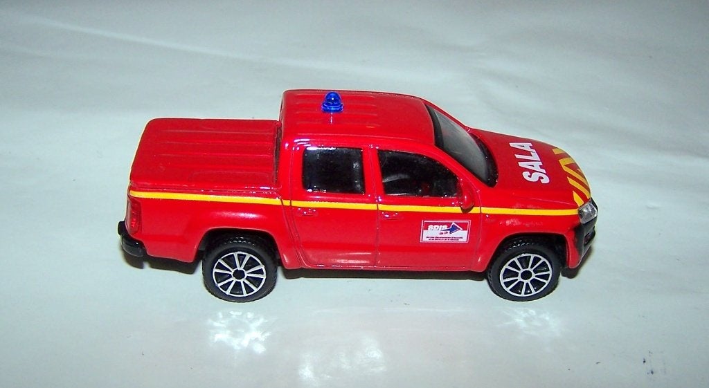 Mooi Bburago Volkswagen Amarok model. 1/43. Nieuwstaat., Hobby en Vrije tijd, Modelauto's | 1:43, Ophalen of Verzenden, Zo goed als nieuw