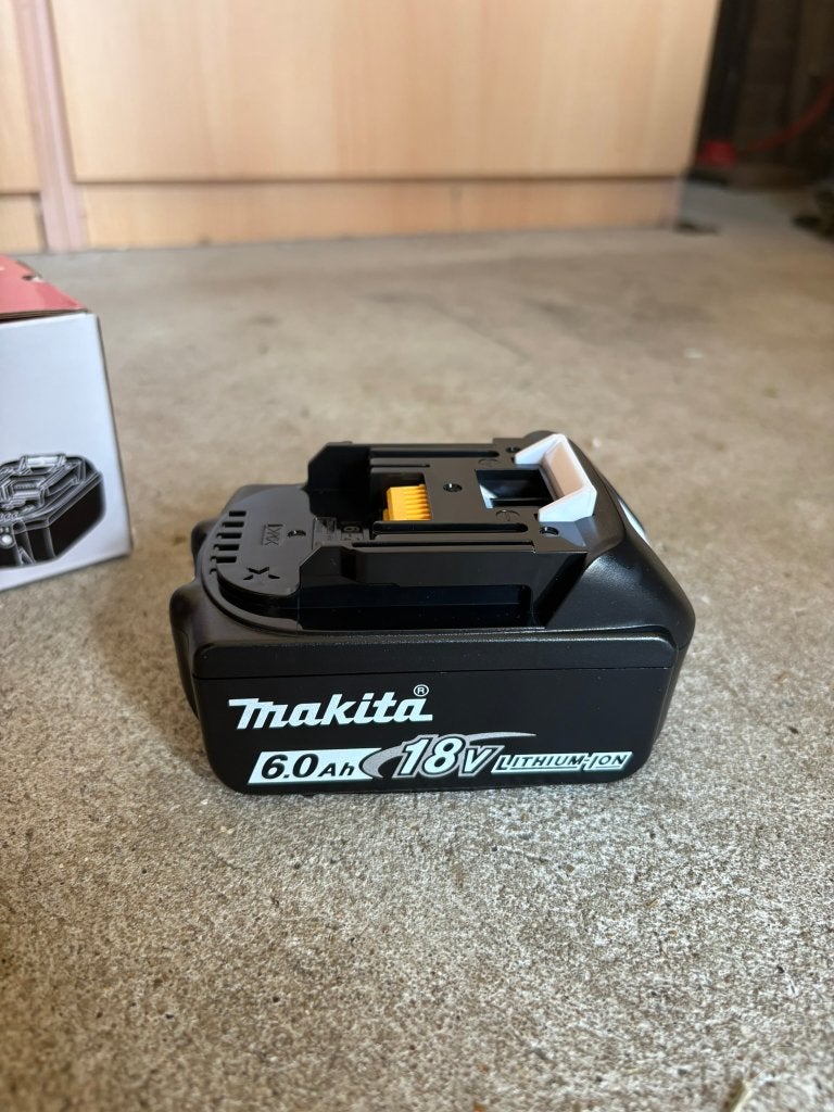 2x Nieuwe Originele Makita 18V 6.0Ah Accu's (BL1860B), Doe-het-zelf en Verbouw, Gereedschap | Boormachines, Verzenden, Nieuw, Minder dan 400 watt