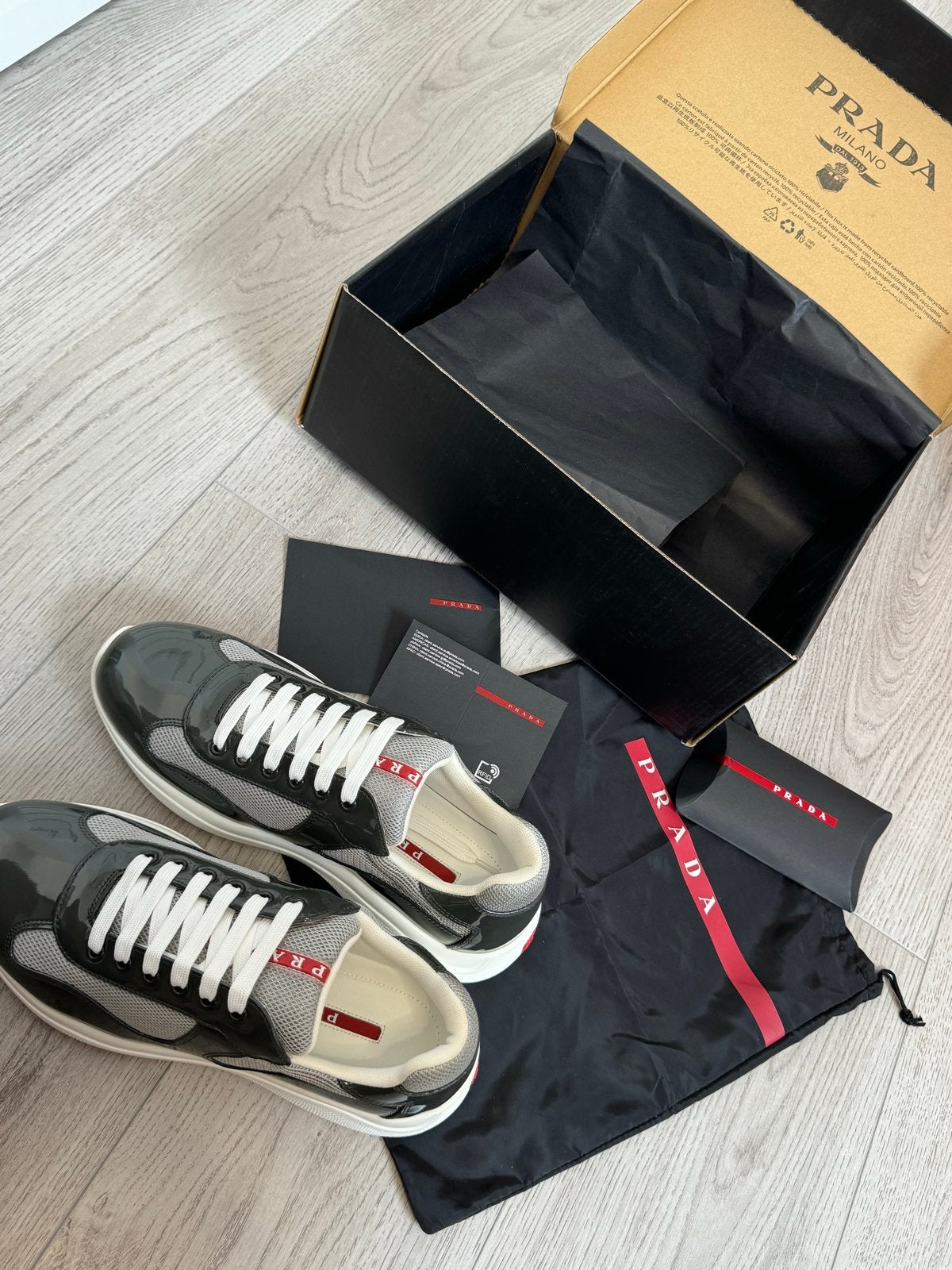 Stijlvolle Prada sneakers - Maat 41, Kleding | Heren, Schoenen, Overige kleuren, Nieuw, Ophalen of Verzenden, Sneakers of Gympen