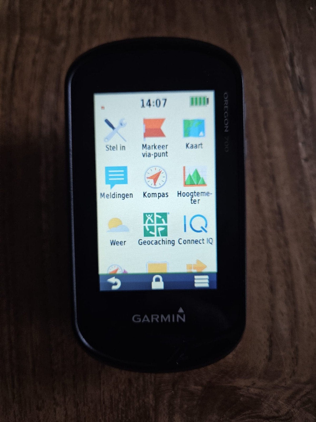 Garmin Oregon 700 GPS-handheld voor outdoor en geocaching, Ophalen of Verzenden, GPS, Zo goed als nieuw