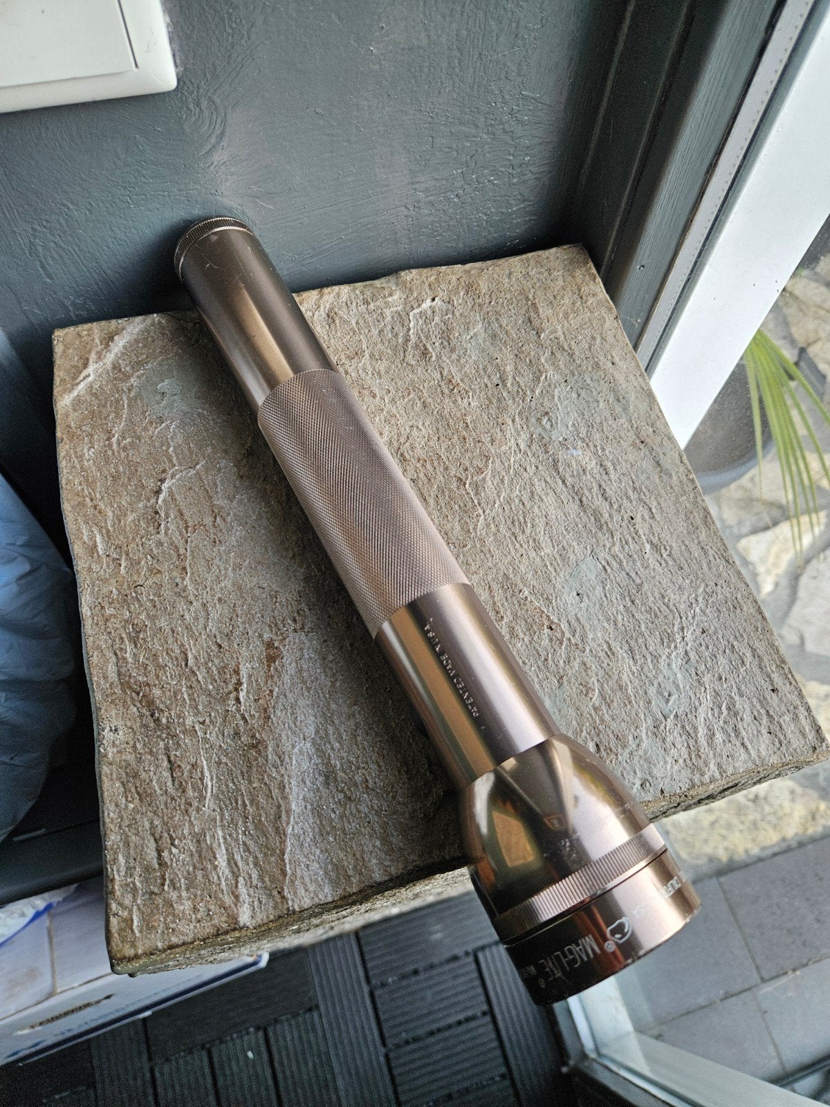 Grote zware Mag-Lite zaklamp - Gemaakt in de USA, Antiek en Kunst, Antiek | Gereedschap en Instrumenten, Ophalen of Verzenden