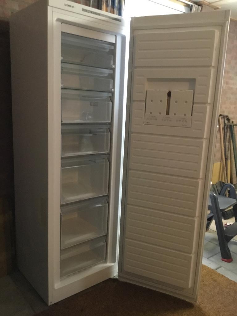 Siemens vrieskast, Witgoed en Apparatuur, Vriezers en Diepvrieskisten, Gebruikt, Minder dan 60 cm, 160 cm of meer, Energieklasse A of zuiniger