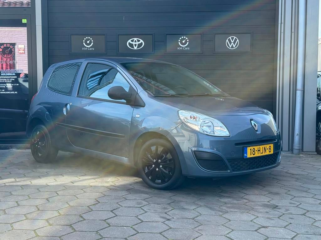 Renault Twingo 1.2 Authentique - 1e Eigenaar - Airco - New a, Voorwielaandrijving, Gebruikt, 31 €/maand, 4 cilinders