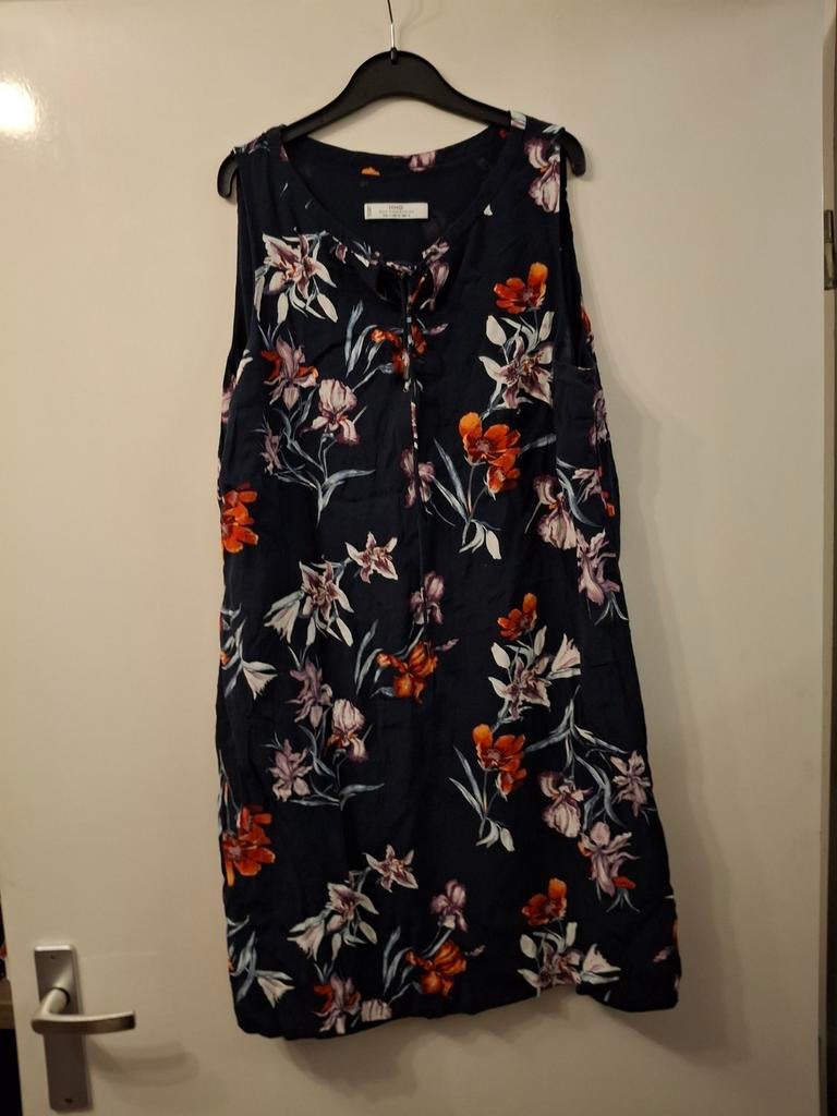 Maat L merk mng, Kleding | Dames, Ophalen of Verzenden, Zo goed als nieuw, Maat 42/44 (L), Onder de knie
