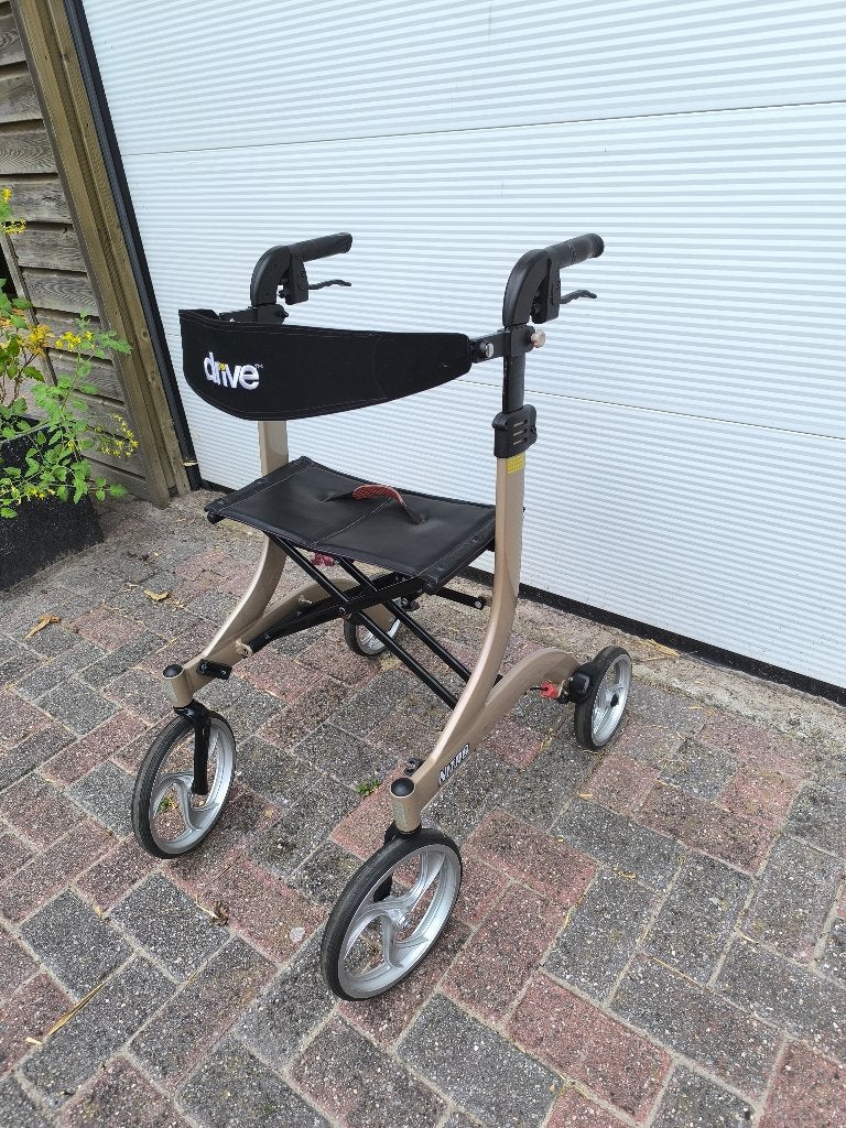 Rollator Nitro M, Diversen, Rollators, Ophalen, Opvouwbaar, Gebruikt
