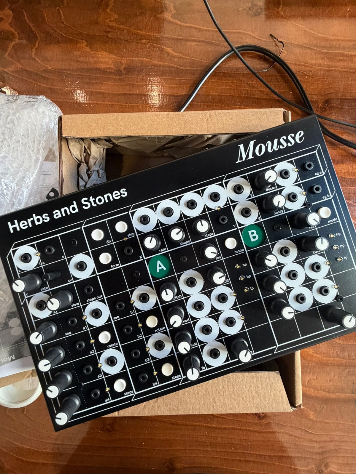Herbs & Stones Mousse, Ophalen, Zo goed als nieuw
