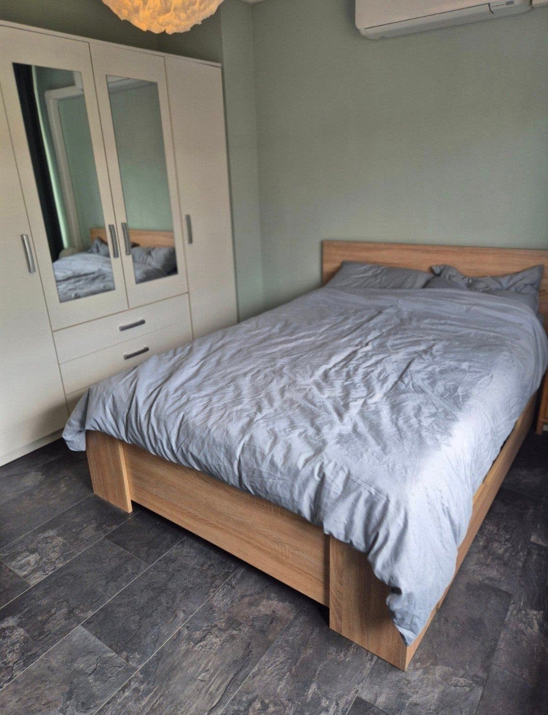 Bedframe incl. Lattenbodem van Jysk 140×200, Huis en Inrichting, Ophalen, Zo goed als nieuw, Tweepersoons