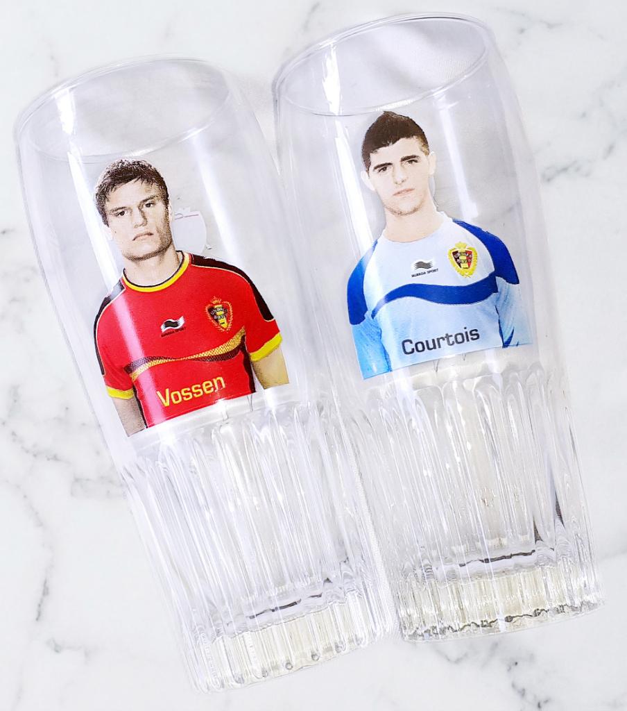 keuken set 2 vintage Jupiler glazen voetbal bierglazen, Ophalen of Verzenden, Nieuw, Glas of Glazen, Jupiler