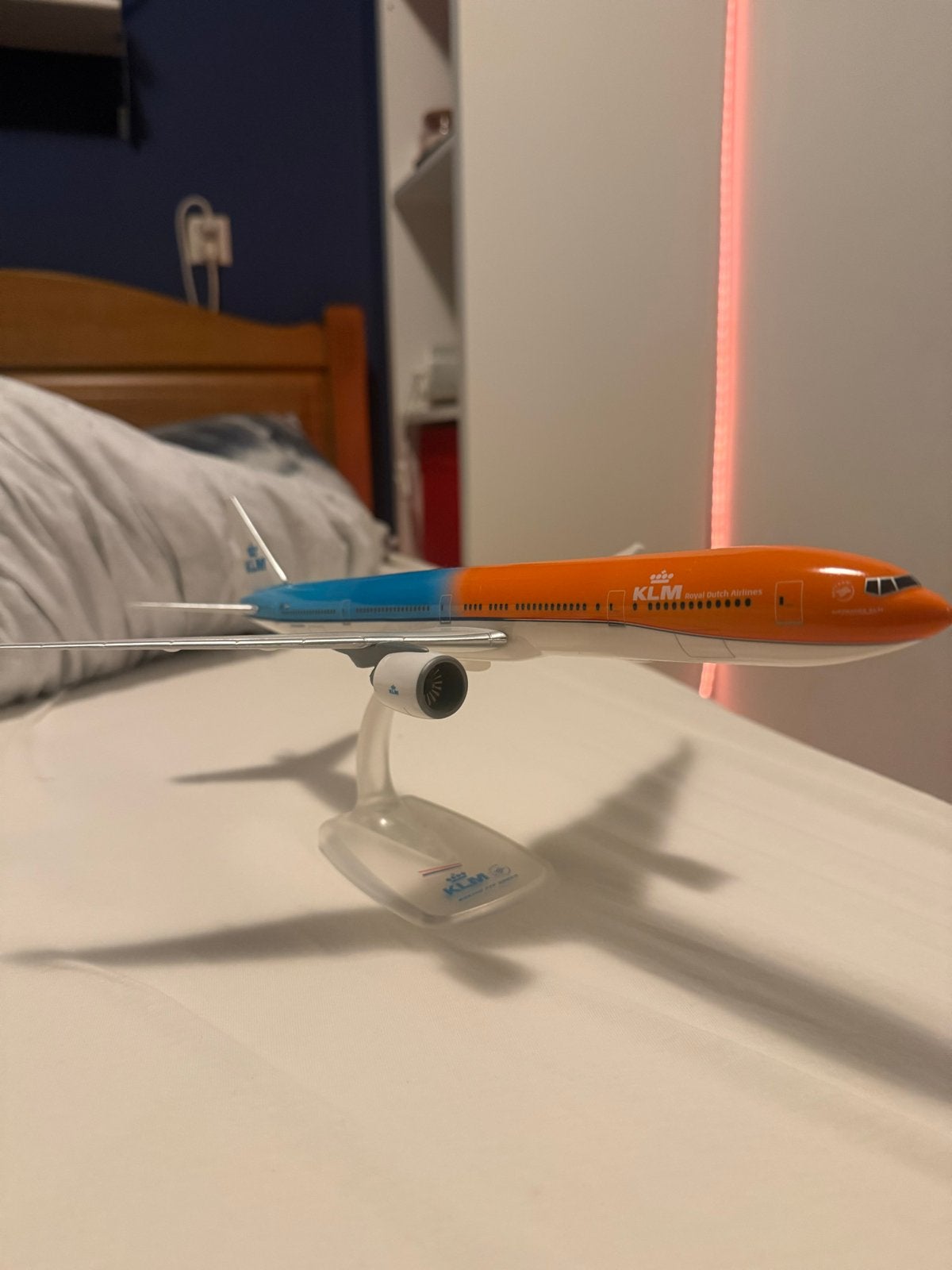 KLM Orange Pride Boeing B777-300ER Schaal 1:200 Model, Hobby en Vrije tijd, Overige merken, 1:200 of kleiner, Ophalen of Verzenden