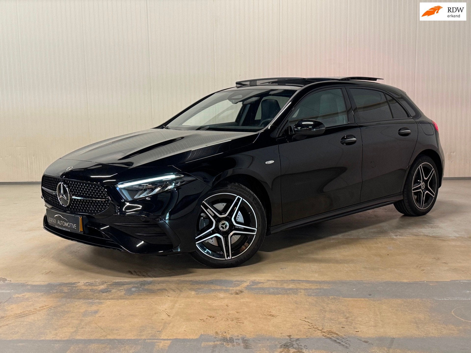Mercedes-Benz A-klasse 250 e Business Solution AMG | FACELIF, Dealer onderhouden, Gebruikt, Euro 6, 4 cilinders