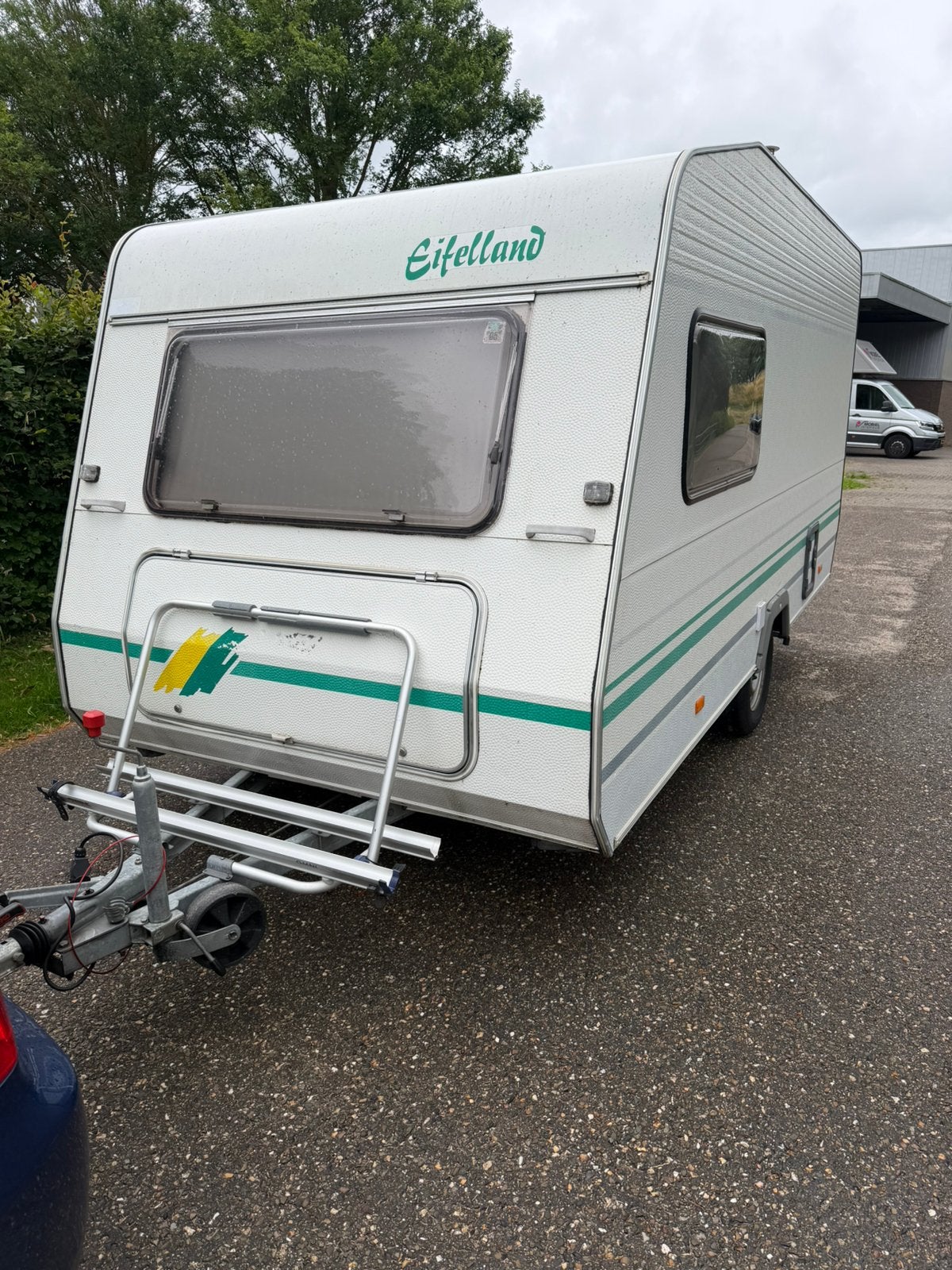 Eifelland caravan met voortent en luifel, Standaardzit, Dwars-stapelbed, 4 tot 5 meter, Tot en met 4