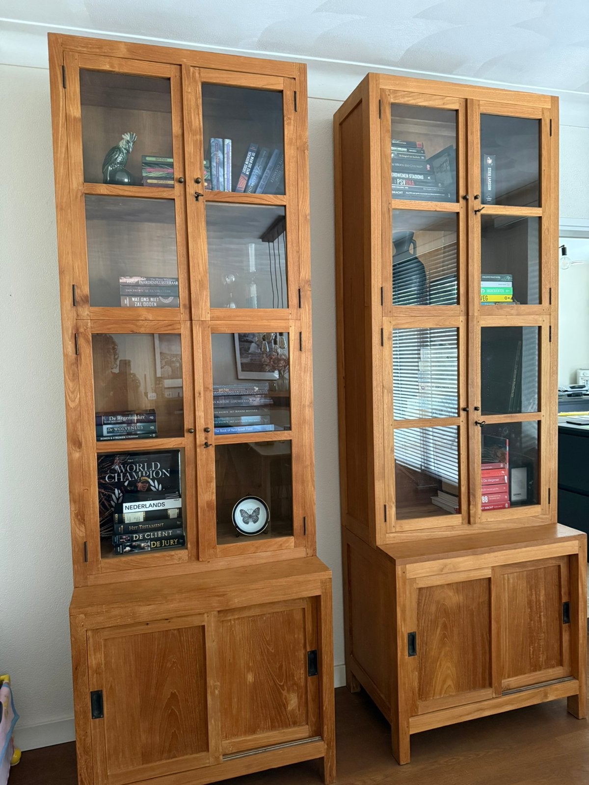 Teak houten vitrinekasten of boekenkasten, Huis en Inrichting, Modern., Met deur(en), 200 cm of meer, Teakhout