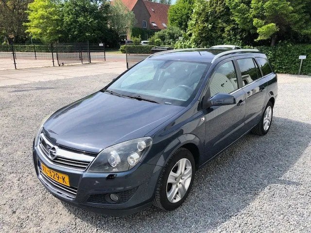 Opel Astra !VERKOCHTT!, Auto's, Voorwielaandrijving, Gebruikt, Zwart, 4 cilinders