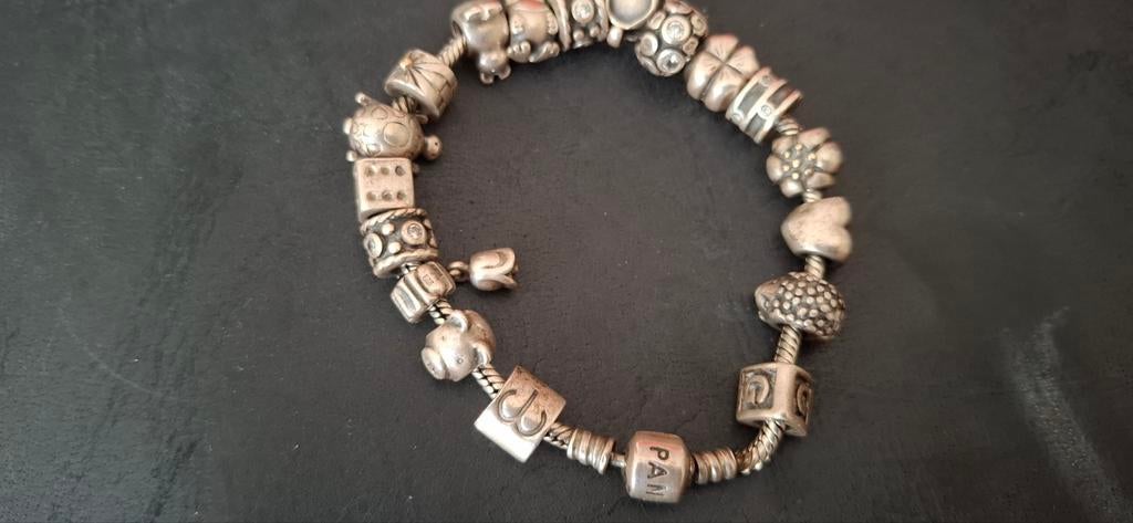 Pandora zilveren bedelarmband incl 15 bedels, Verzenden, Zo goed als nieuw, Zilver, Zilver