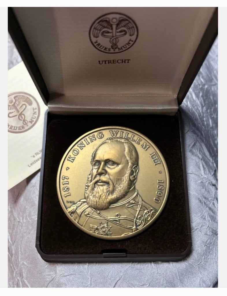 Bronzen herdenkings penning Koning Willem III, Rijksmunt, Ophalen of Verzenden, Overige materialen