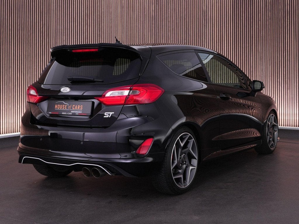 Ford Fiesta ST-3 1.5 200pk |dealer onderhouden|Milltek|Maxto, Voorwielaandrijving, Leder en Stof, Bedrijf, Handgeschakeld