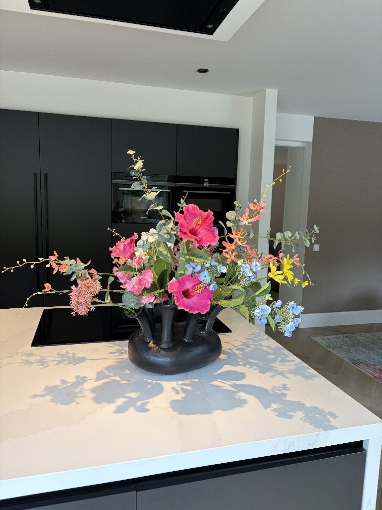 Actie 1 + 1 gratis: Toetervaas met kunstbloemenboeket, Huis en Inrichting, Binnen, Ophalen of Verzenden, Boeket, Overige merken