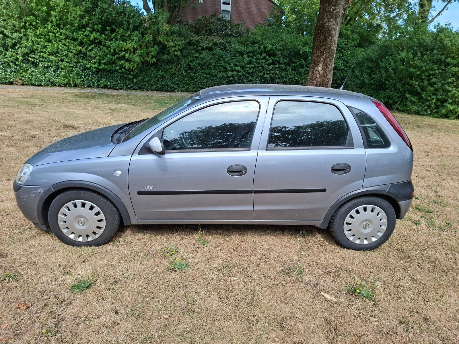 Opel Corsa 1.2 16V 5D 2003 Grijs Metallic, Auto's, Voorwielaandrijving, 450 kg, 74 pk, 31 €/maand