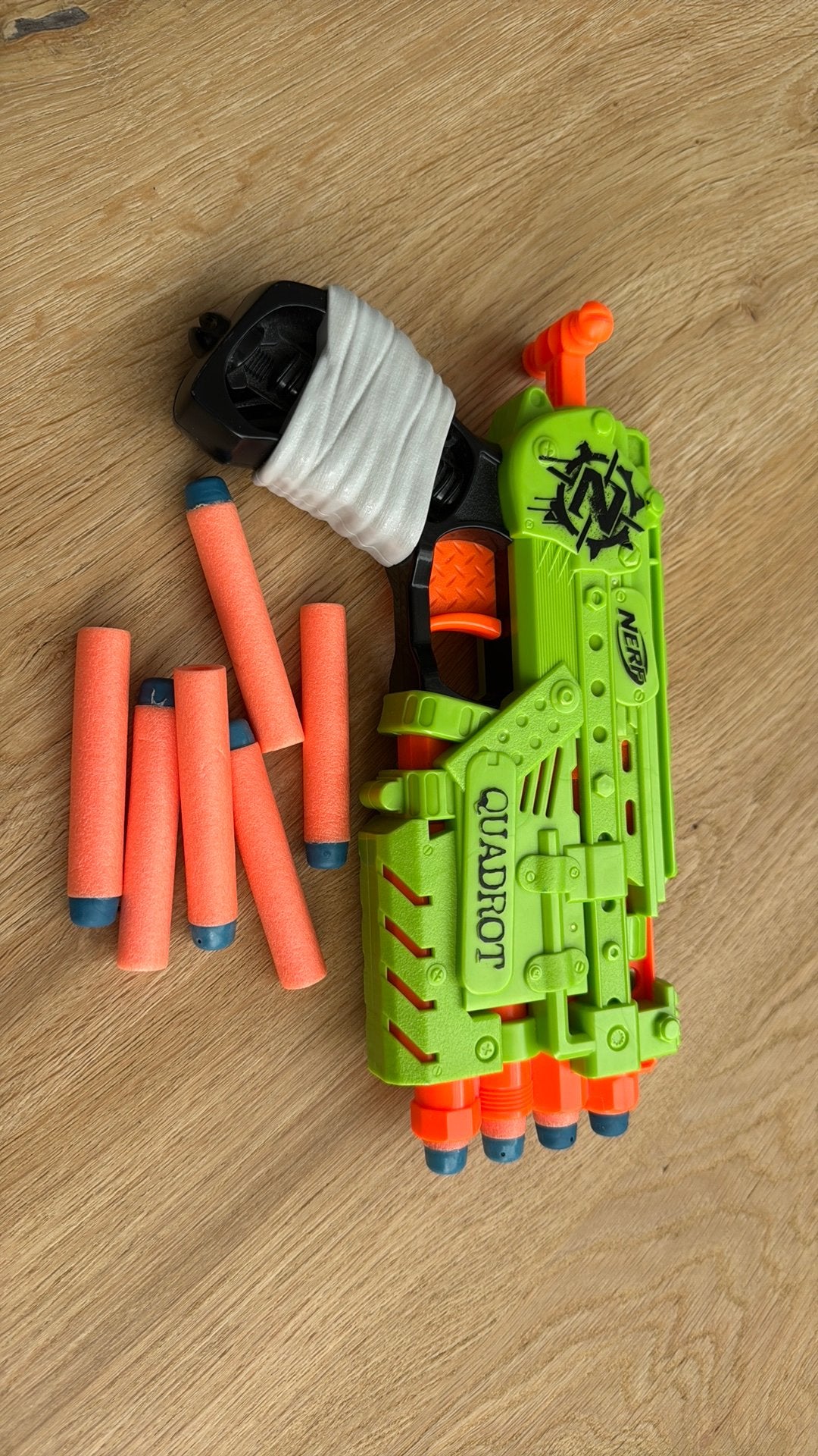 Nerf quadrot speelgeweer met pijltjes, Kinderen en Baby's, Ophalen of Verzenden, Gebruikt