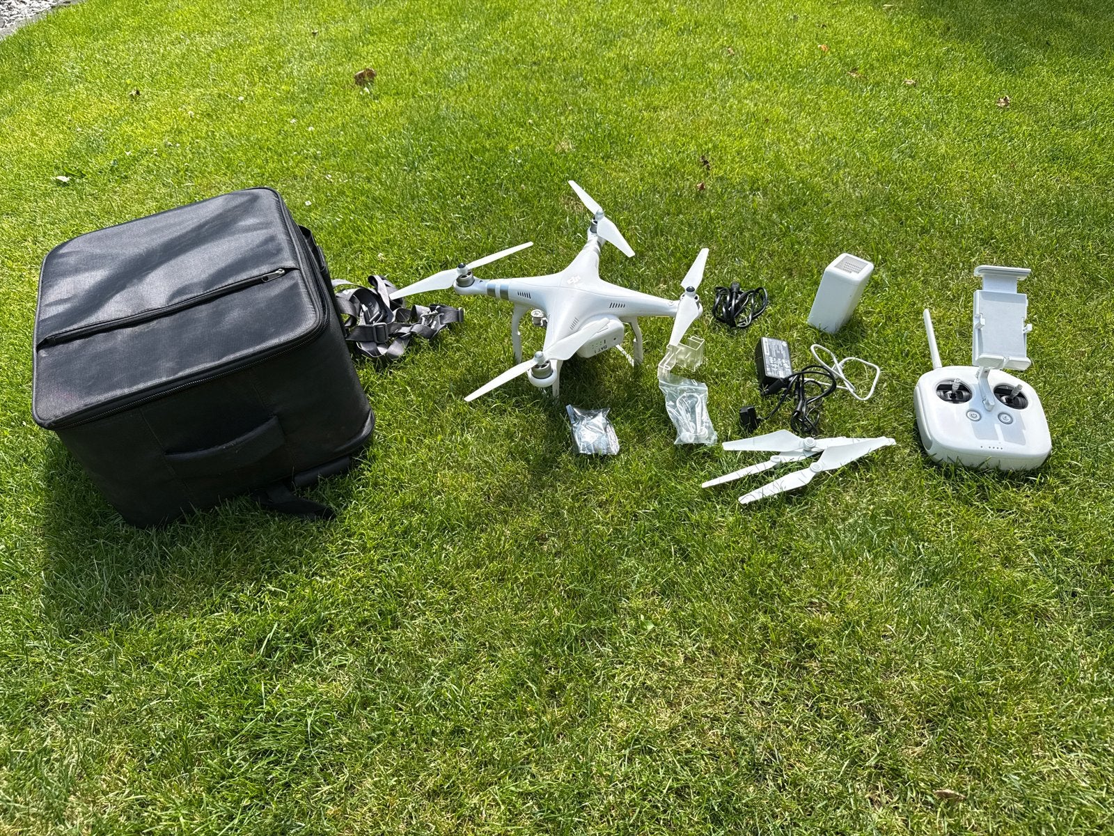 DJI Phantom  3 Advanced drone met accessoires en koffer, Audio, Tv en Foto, Drones, Ophalen, Gebruikt, Extra accu('s), 15 tot 30 minuten