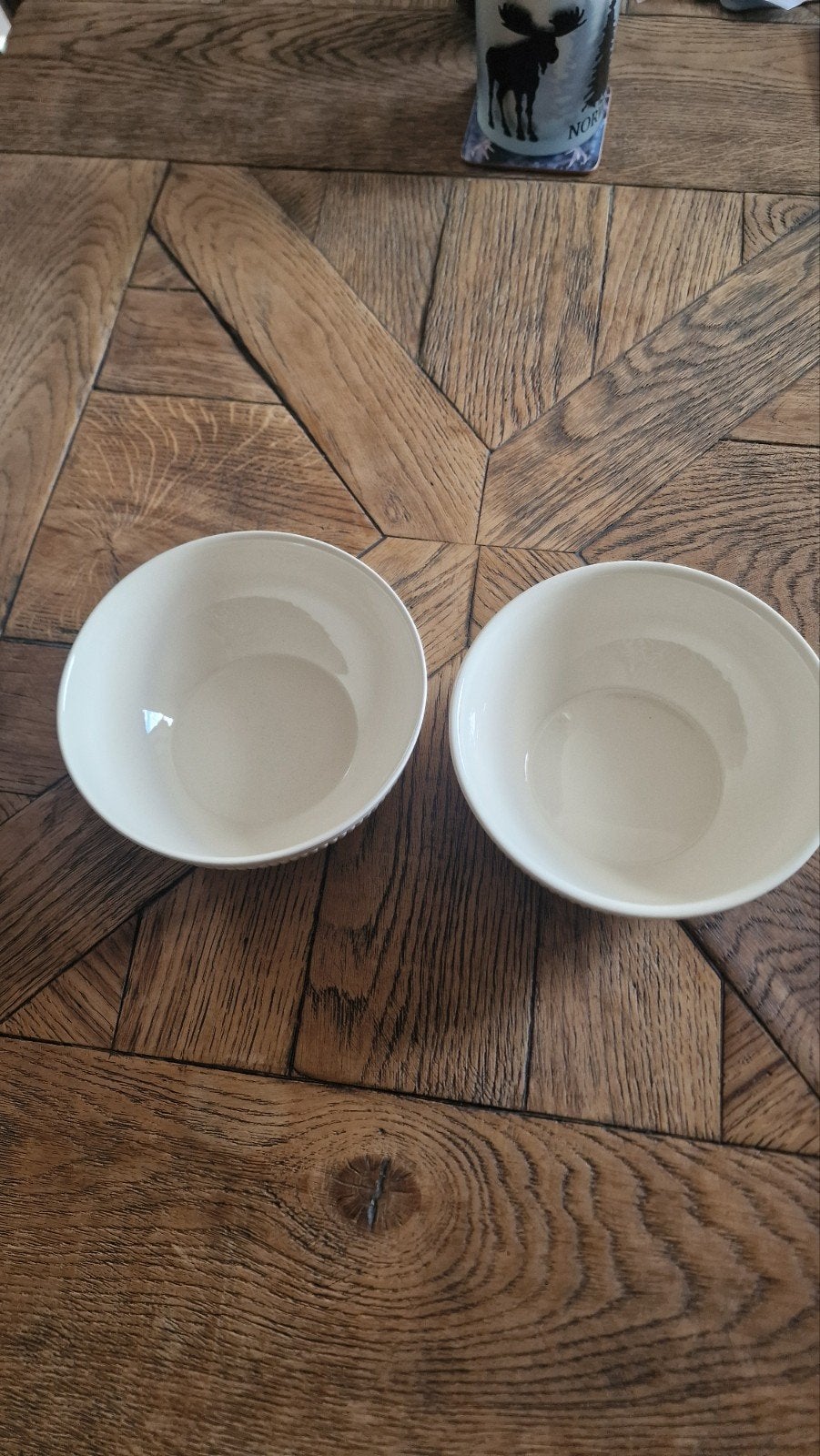 Wedgwood Edme 2 x slaschaal slakom schaal kom 18 cm, Ophalen of Verzenden, Schaal of Schalen, Zo goed als nieuw, Wedgwood