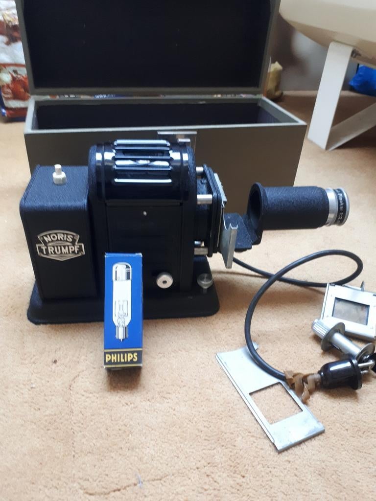 Te koop oude dia projector, Ophalen, 8mm
