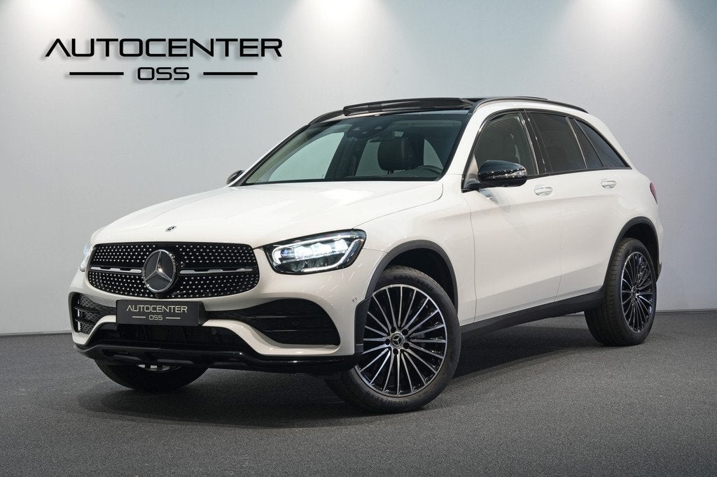 Mercedes-Benz GLC 300e 4MATIC AMG ✅ 20" LM ✅ PANO ✅ ME, Automaat, 12 maanden, Gebruikt, Zwart