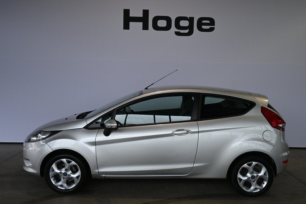 Ford Fiesta 1.25 Trend Airco Lichtmetaal Stuurbekrachtiging, Voorwielaandrijving, Stof, Gebruikt, 4 cilinders
