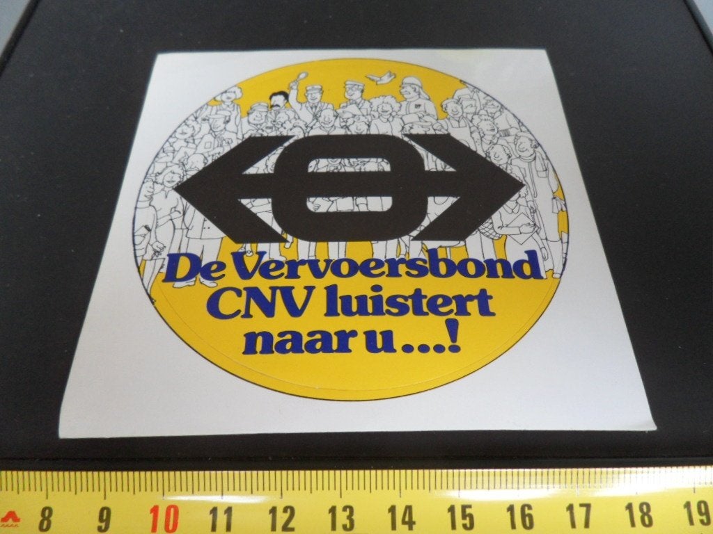 sticker NS De Vervoersbond CNV luistert naar U ..... !, Ophalen of Verzenden, Zo goed als nieuw