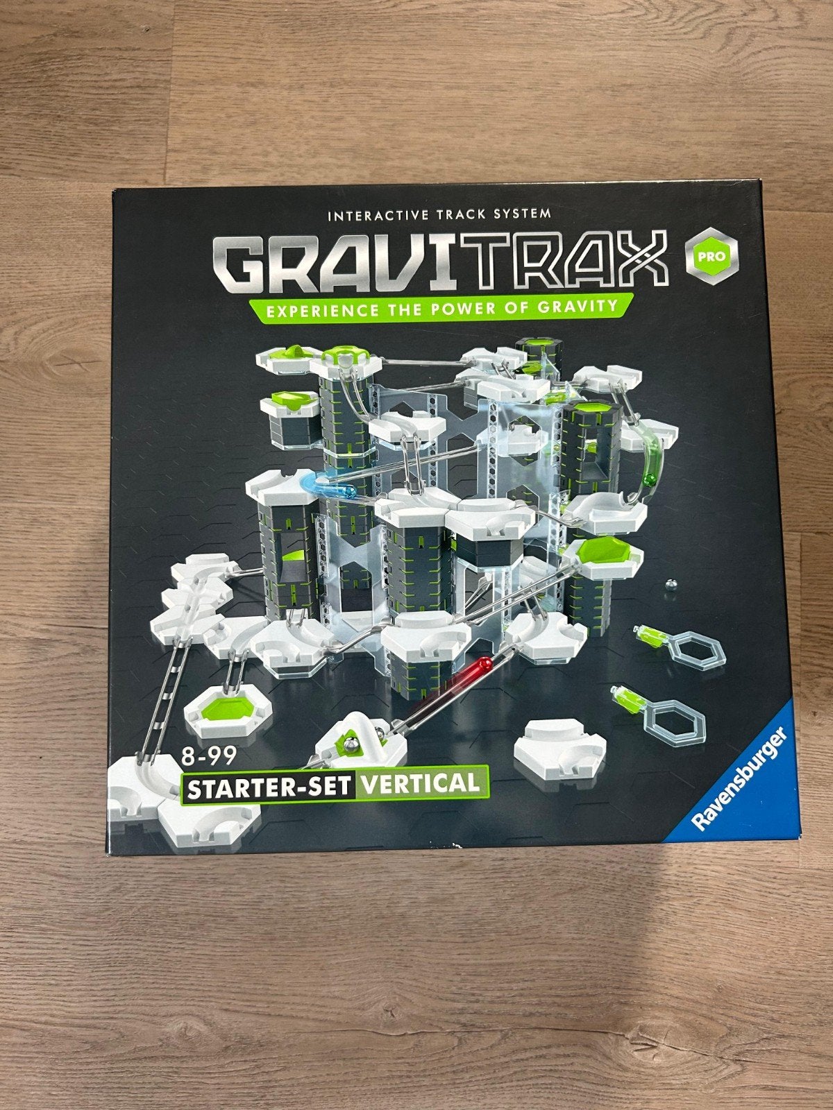 GraviTrax Pro Starter-Set Vertical knikkerbaan, Kinderen en Baby's, Speelgoed | Bouwstenen, Ophalen of Verzenden, Zo goed als nieuw