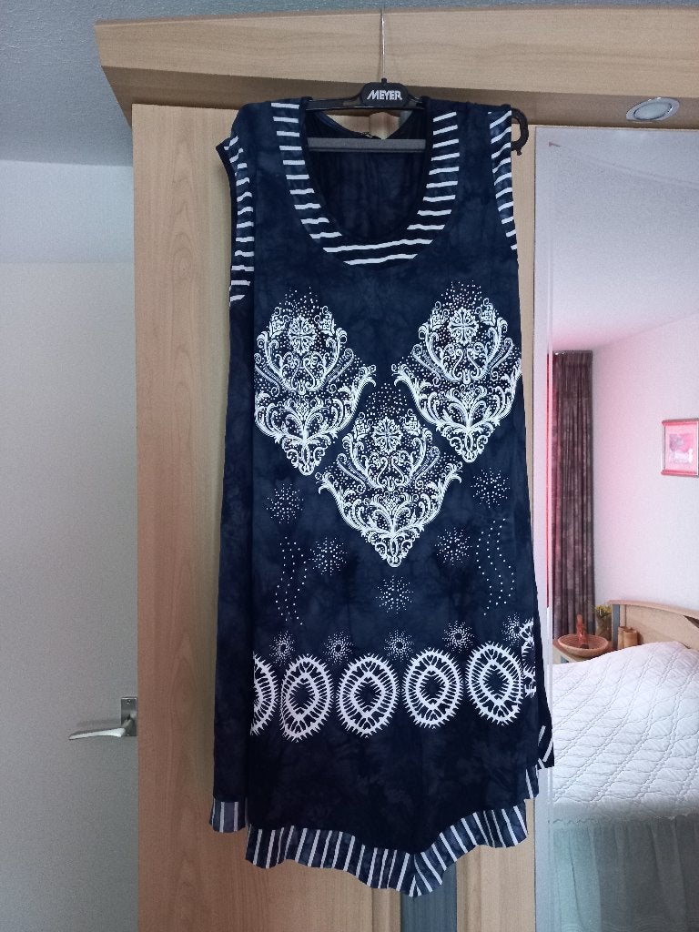 Nieuwe jurk 48 mooie kwaliteit, Meerkleurig, Maat 46/48 (XL) of groter, Nieuw, Ophalen of Verzenden