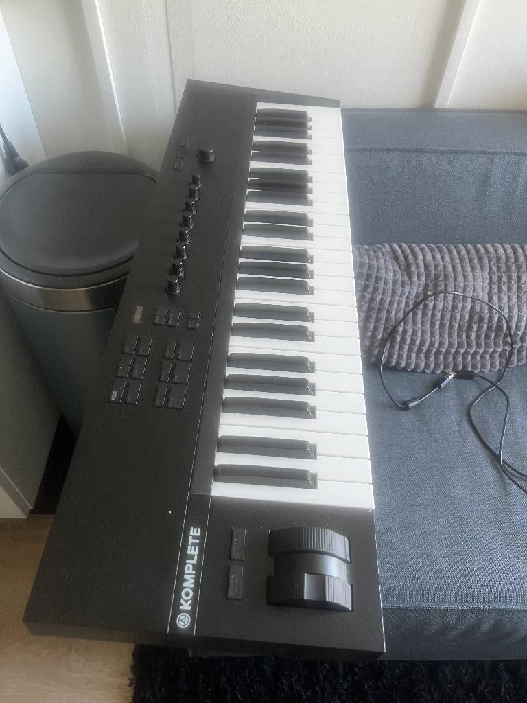 Komplete Kontrol Midi Keyboard, Muziek en Instrumenten, Midi-aansluiting, Zo goed als nieuw, Ophalen, 49 toetsen