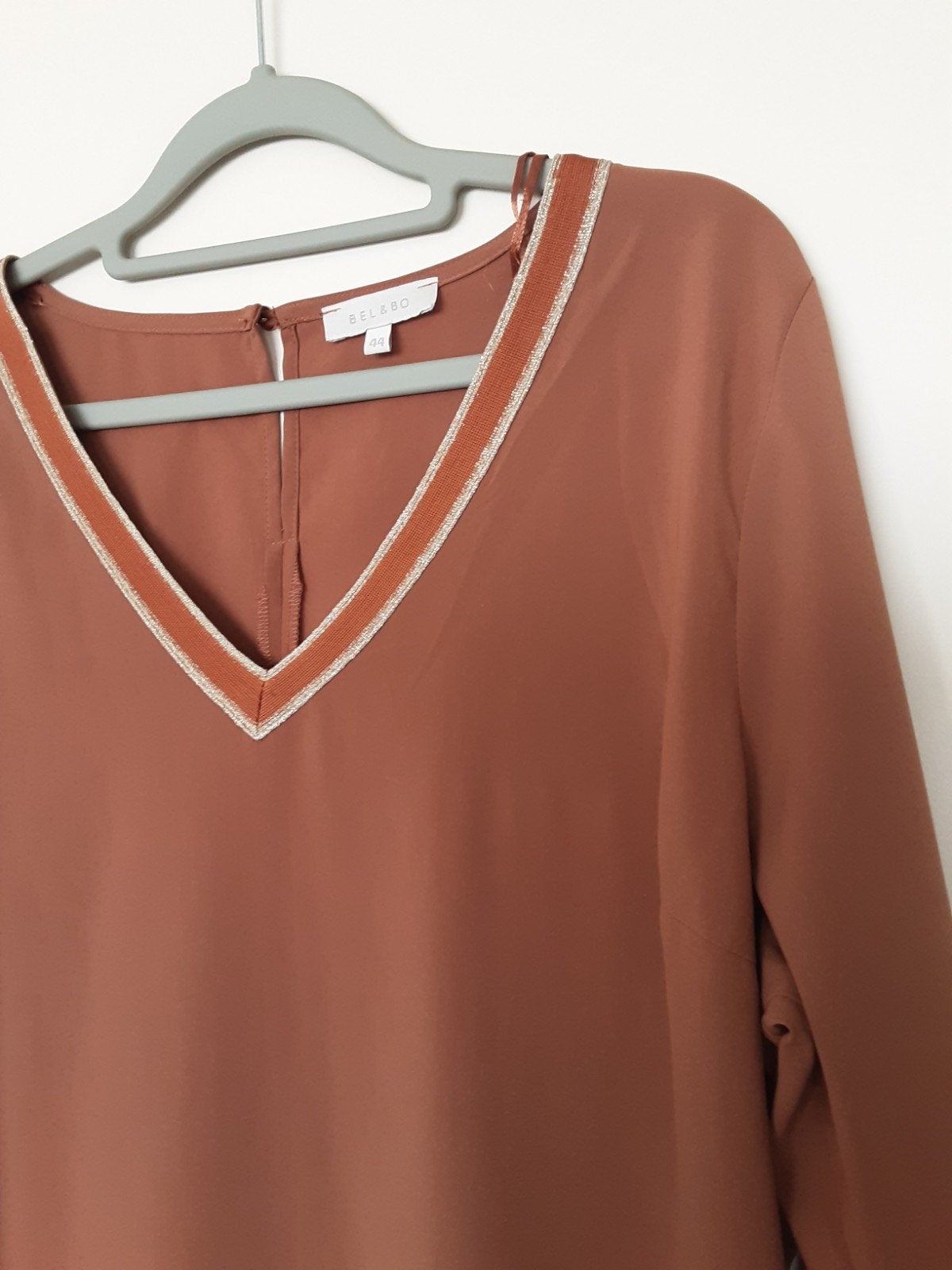 Leuke blouse van Bel&Bo Maat 44  mokka Kleur, Kleding | Dames, Bel&Bo, Ophalen of Verzenden, Maat 42/44 (L), Bruin