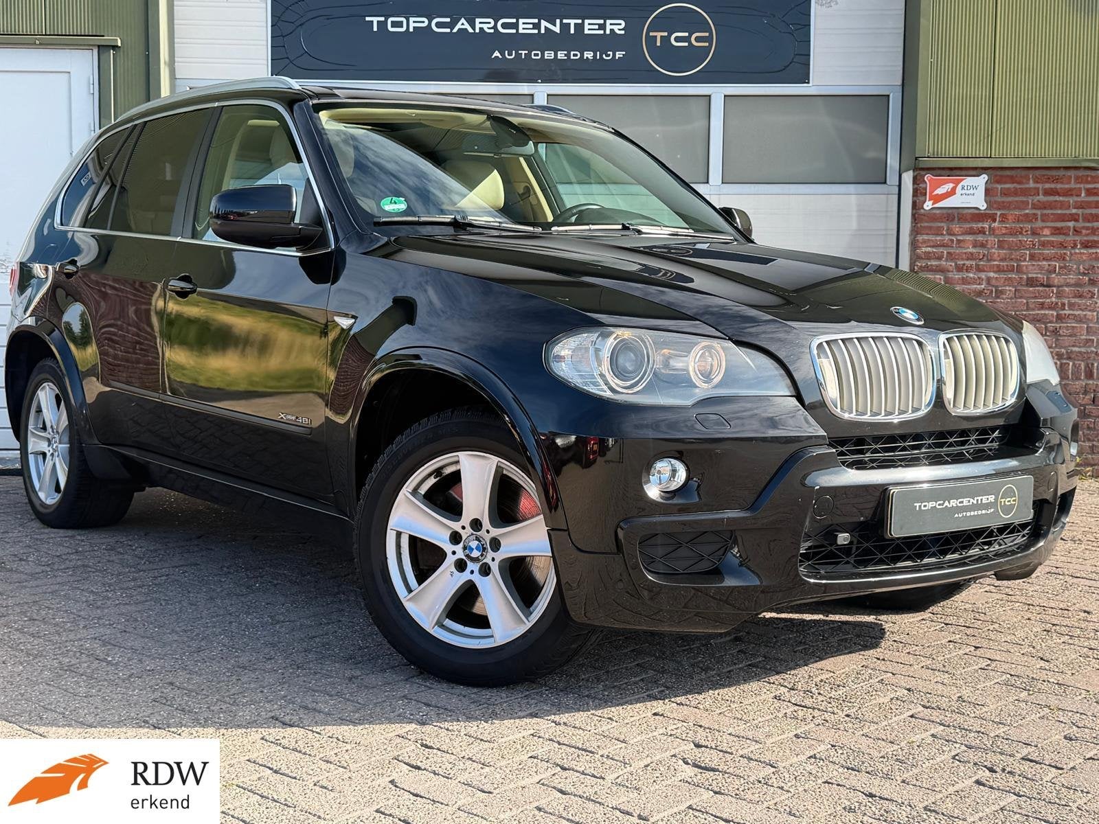 BMW X5 xDrive48i High Executive/PANO/TREKH/PARKS/NAVI/APK, Auto's, Gebruikt, 138 €/maand, Zwart, Leder