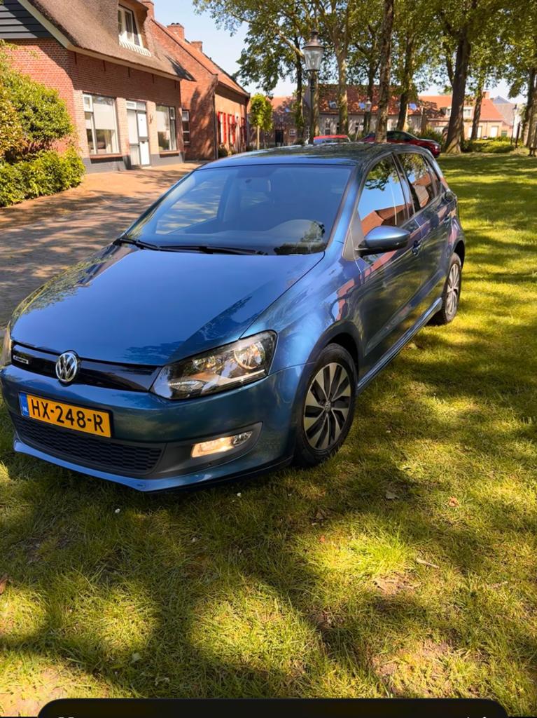 Volkswagen Polo 1.0 TSI 70KW Bluemotion 2016 Blauw, Voorwielaandrijving, 40 €/maand, 1011 kg, 95 pk