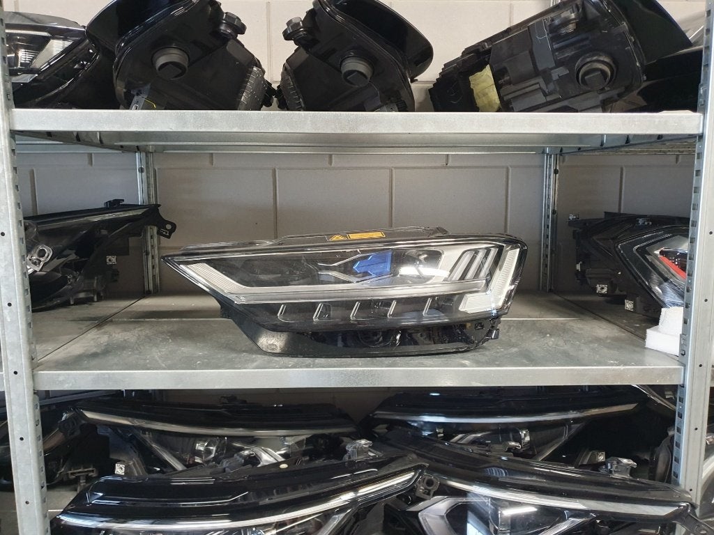 Audi A8 S8 4N Laser matrix beam koplamp 085 links, Ophalen of Verzenden, Gebruikt, Audi