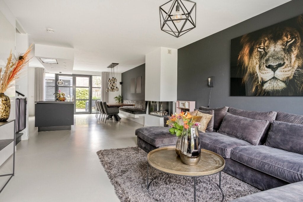 Complete luxe zithoek WHOON – hoekbank, vloerkleed & tafels, Ophalen, Zo goed als nieuw, Metaal, Industrieel / Modern / Hotel Chique
