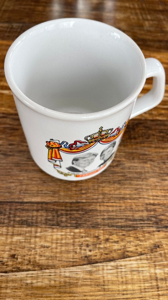 Beker - huwelijk Willem-Alexander en Maxima, Verzamelen, Ophalen of Verzenden, Nieuw, Nederland, Servies