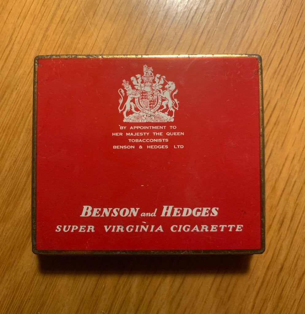Oud sigarettenblikje Benson & Hedges blikken sigaretten, Verzamelen, Ophalen of Verzenden, Gebruikt, Tabaksdoos of Verpakking