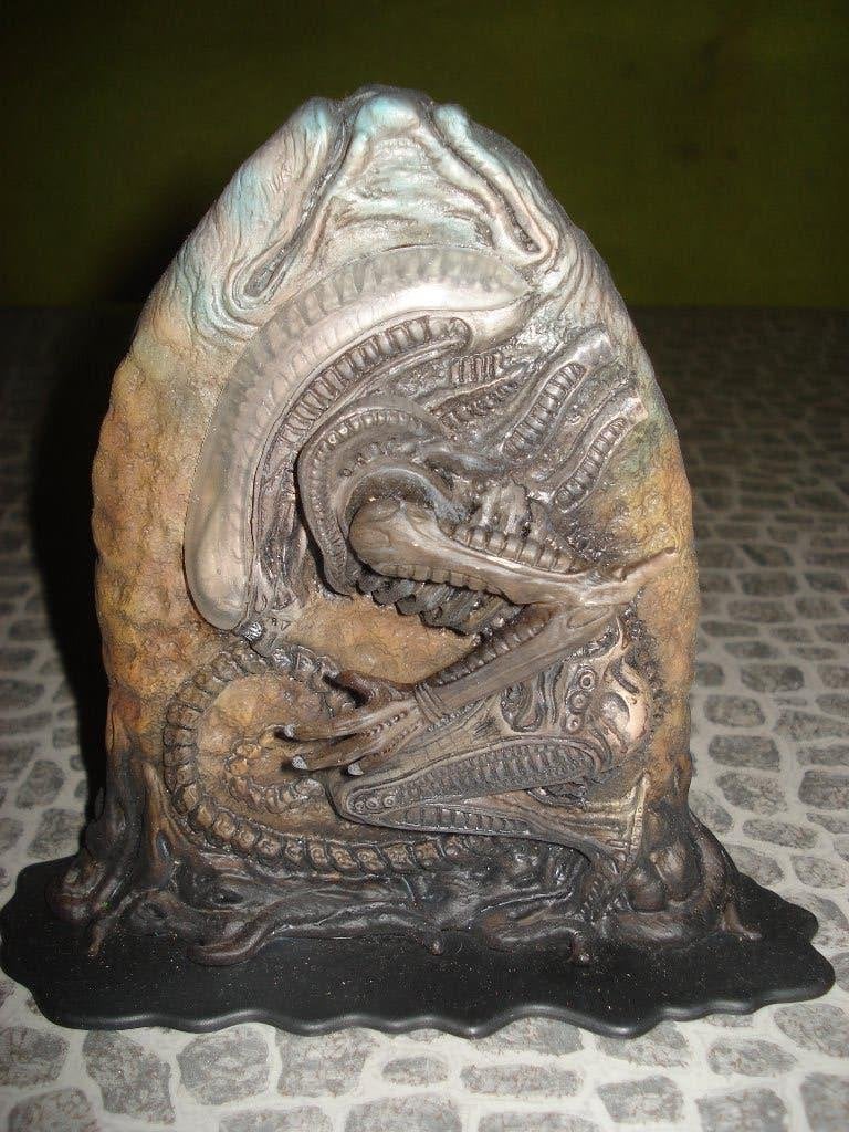 Beeld Alien  2004    Hoog  14  CM, Verzamelen, Ophalen of Verzenden, Zo goed als nieuw, Fantasy