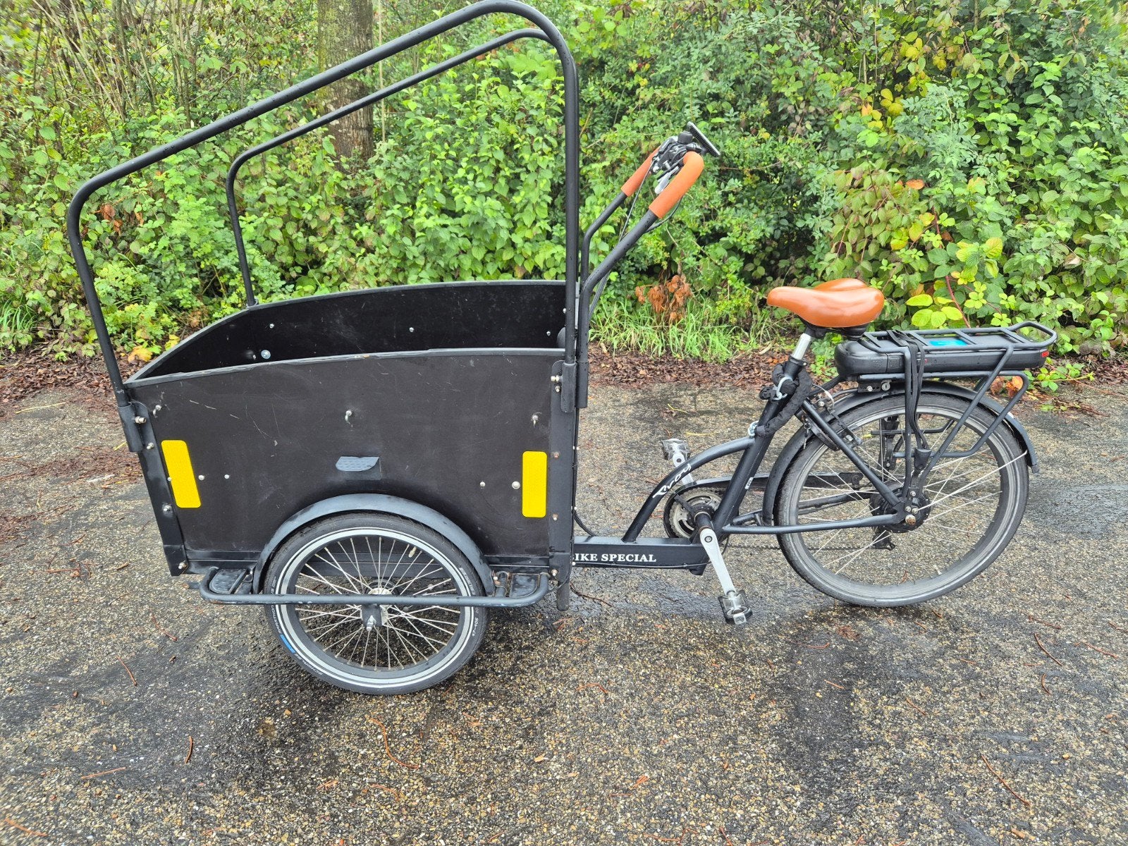 Elektrische bakfiets Voque met huif - Ideaal voor kinderen, 4 kinderen of meer, Zo goed als nieuw, Elektrisch, Trommelrem