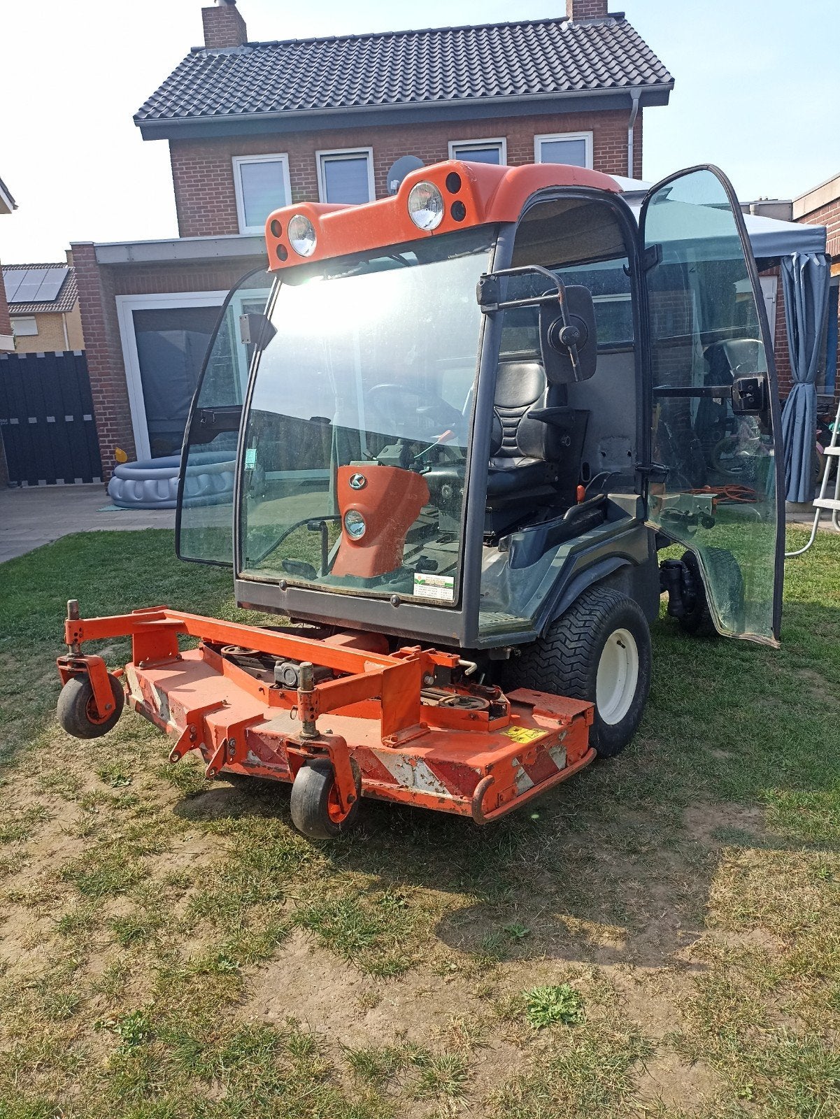 Zitmaaier Kubota F3680 diesel, Tuin en Terras, Zitmaaiers, Ophalen, Zo goed als nieuw, Kubota, 120 cm of meer